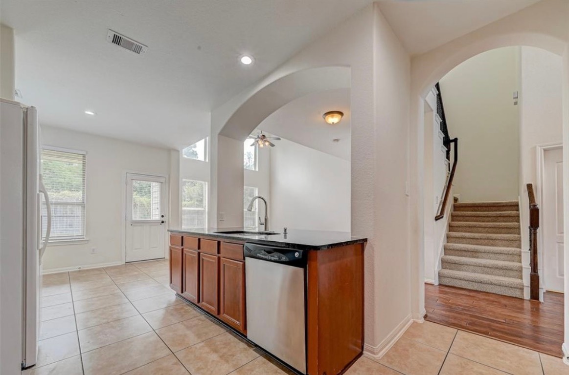 11 Sagamore Ridge Place Spring, TX 77389 - Photo 17 of 35