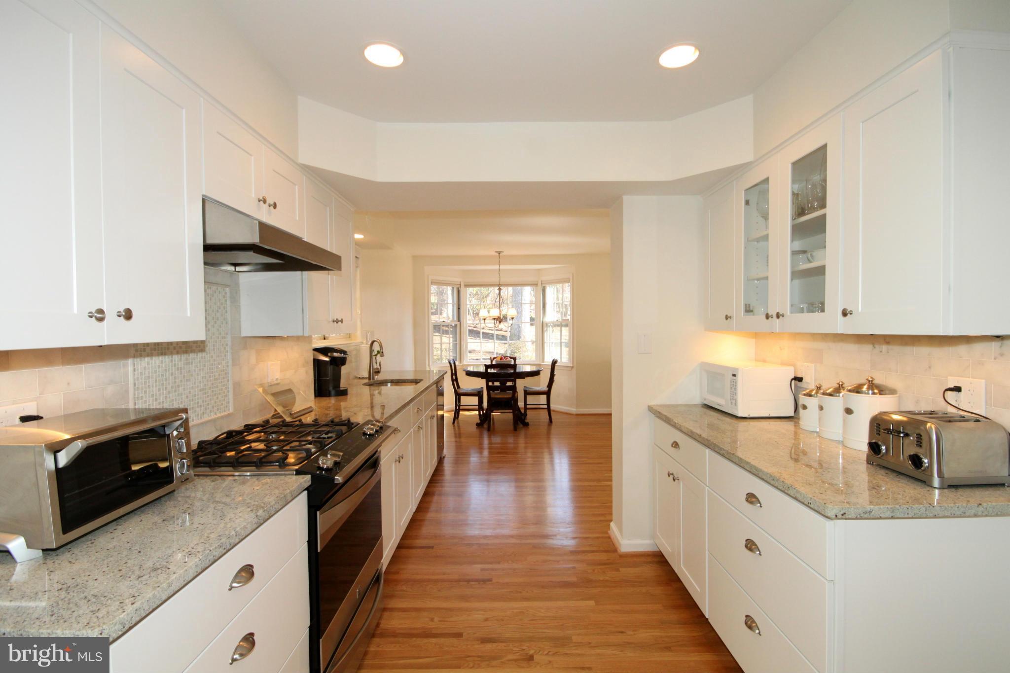 5635 Bellington Avenue Springfield, VA 22151 - Photo 12 of 29 Kitchen
