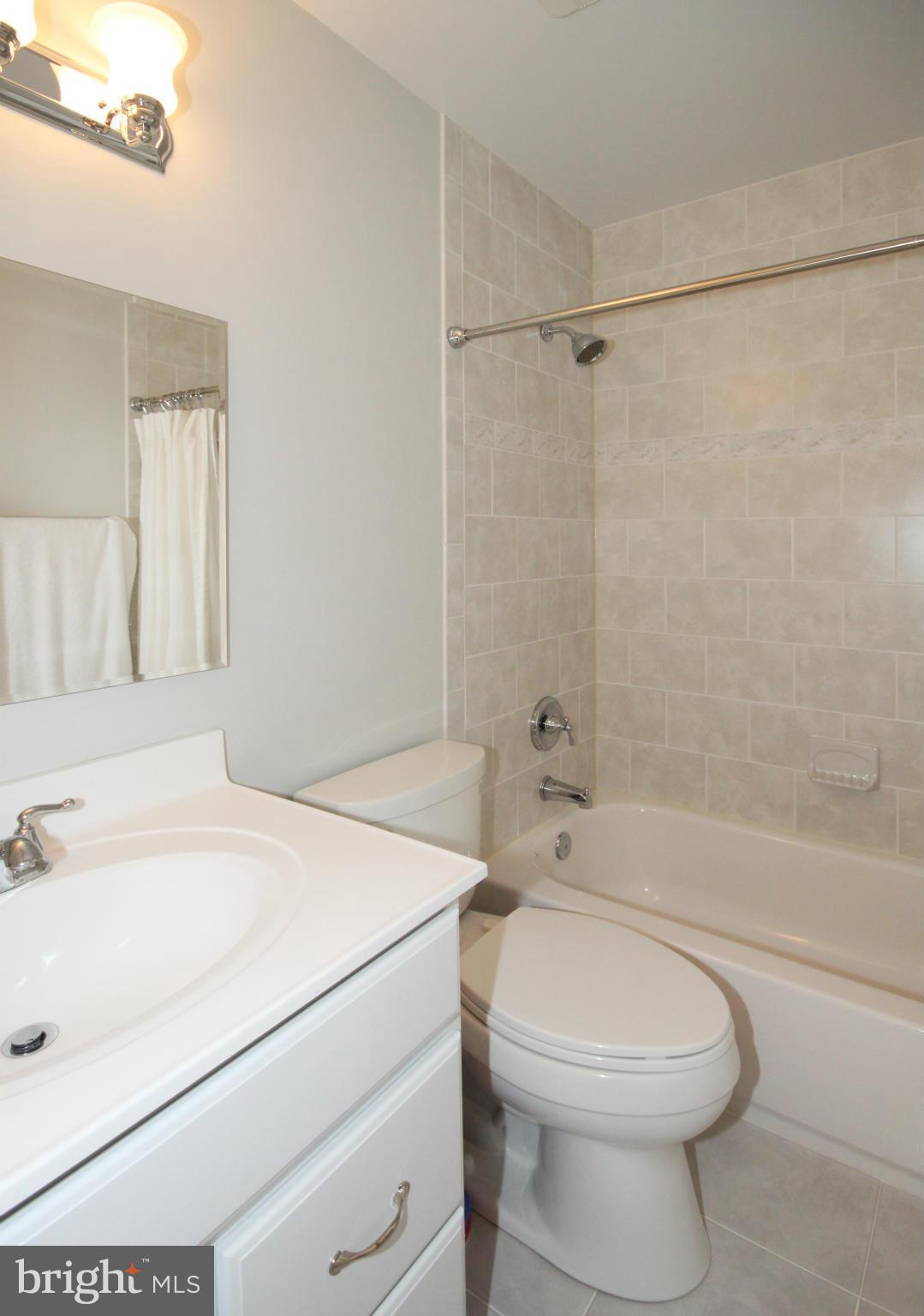 5635 Bellington Avenue Springfield, VA 22151 - Photo 16 of 29 Bath