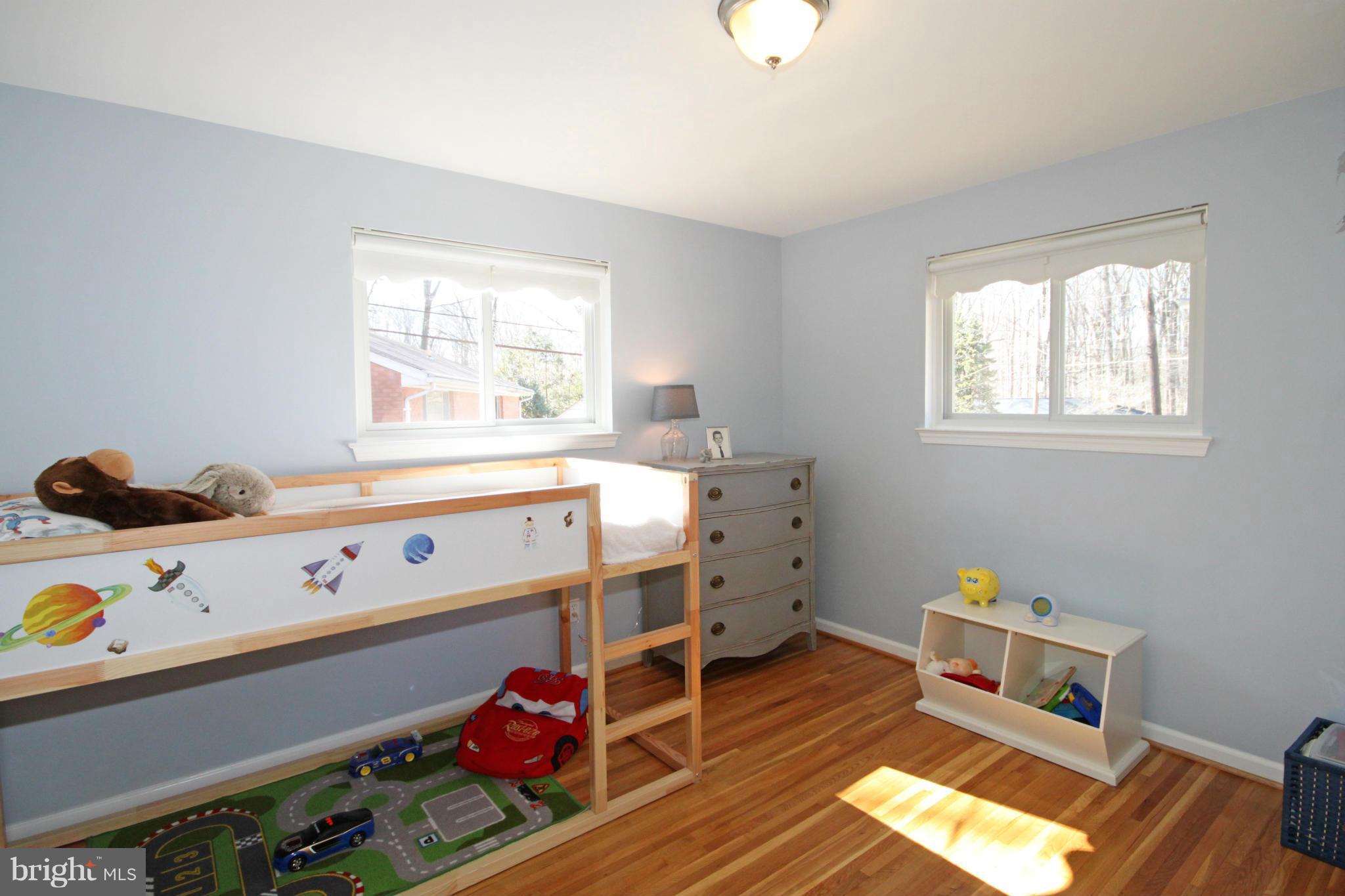 5635 Bellington Avenue Springfield, VA 22151 - Photo 18 of 29 Bedroom