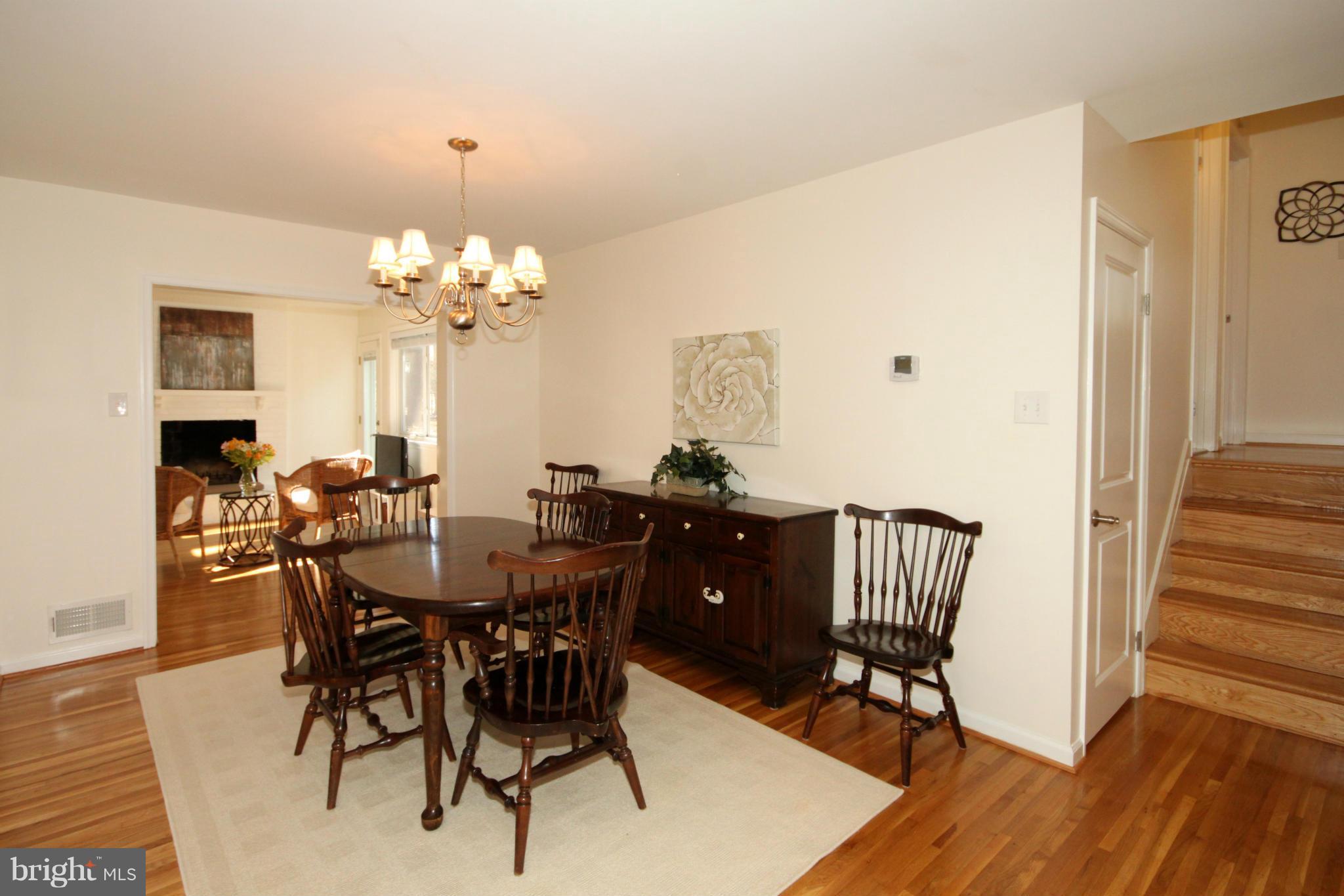 5635 Bellington Avenue Springfield, VA 22151 - Photo 6 of 29 Dining Room