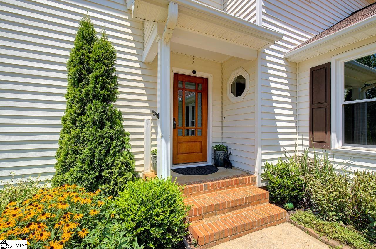 419 Hedgerow Drive Greenville, SC 29607 - Photo 3 of 48