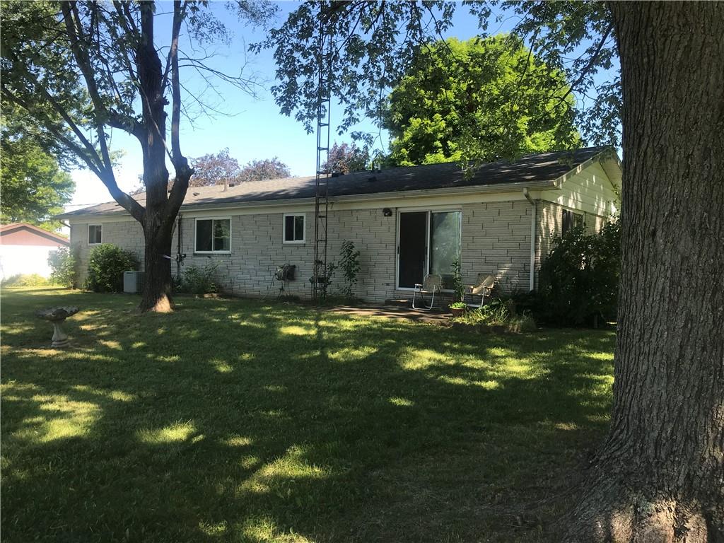 301 College Corner Road Centerville, IN 47330 - Photo 5 of 23