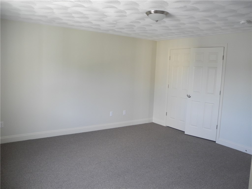 21 Raphael Avenue Providence, RI 02904 - Photo 6 of 15 Gallery Image 6