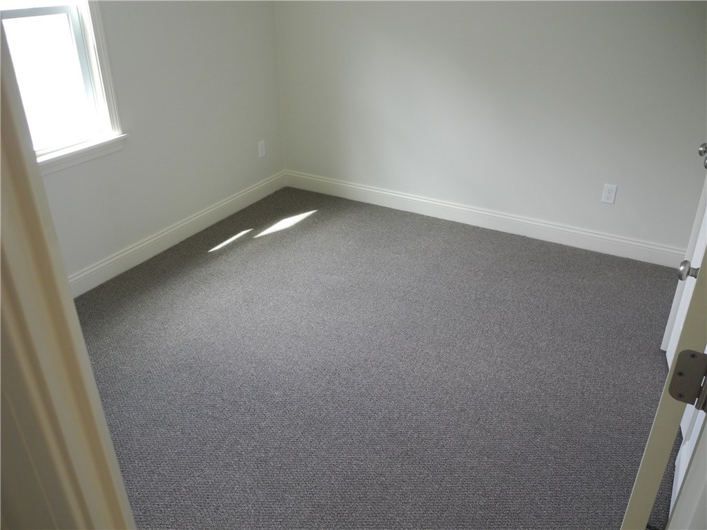 21 Raphael Avenue Providence, RI 02904 - Photo 7 of 15 Gallery Image 7