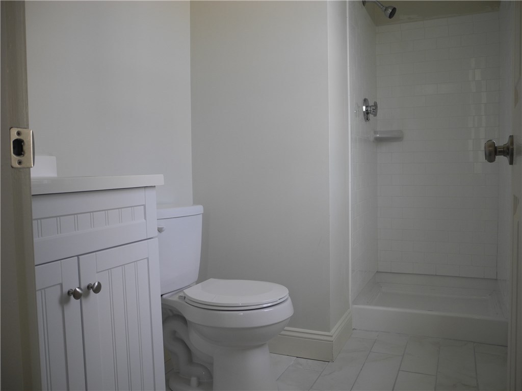 21 Raphael Avenue Providence, RI 02904 - Photo 8 of 15 Gallery Image 8
