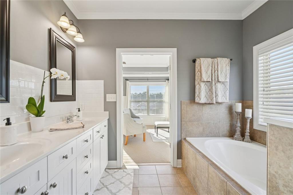 4268 Baverton Drive Suwanee, GA 30024 - Photo 8 of 59