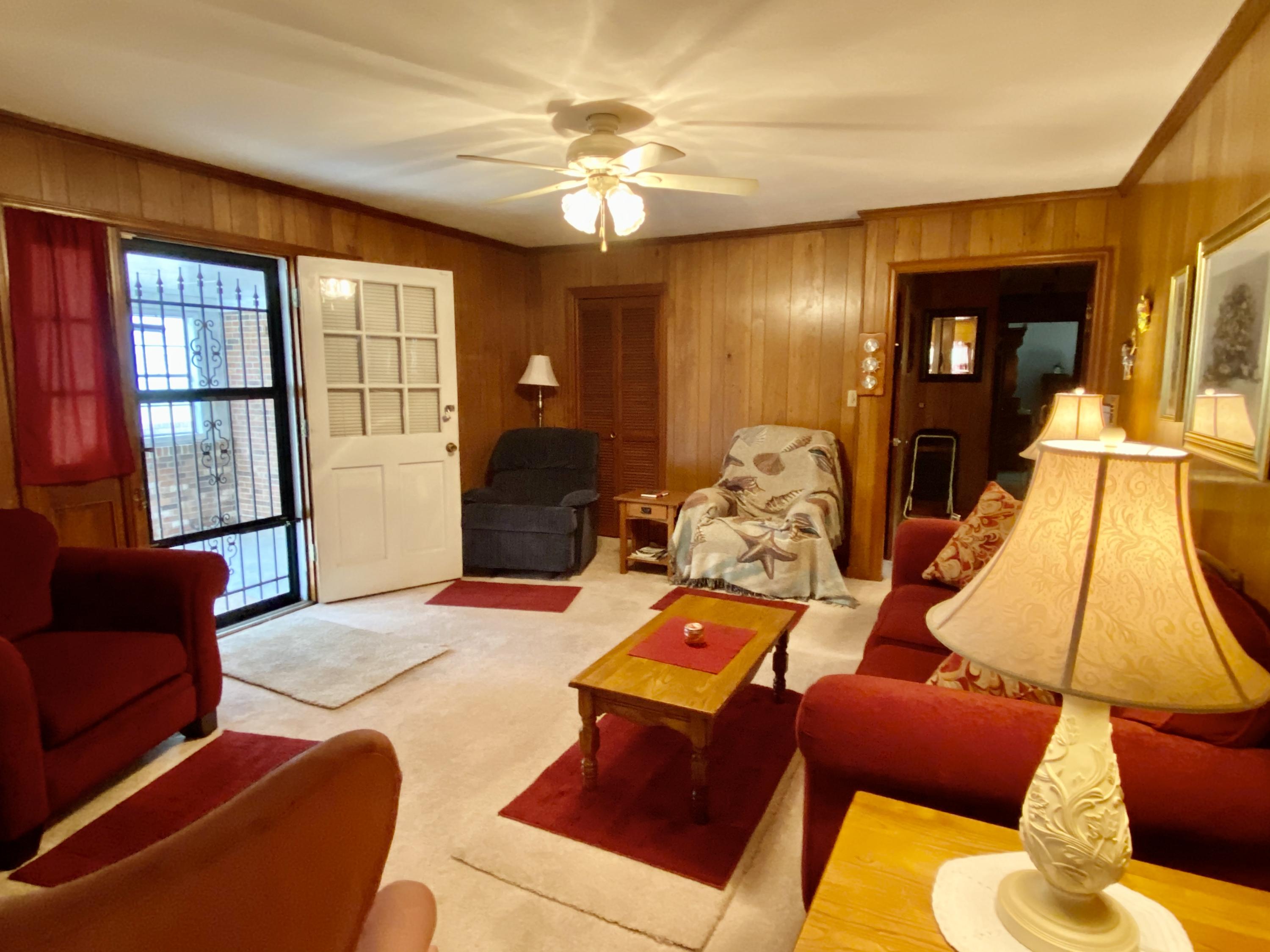 140 Springdale Drive Rockingham, NC 28379 - Photo 6 of 17 IMG_1333