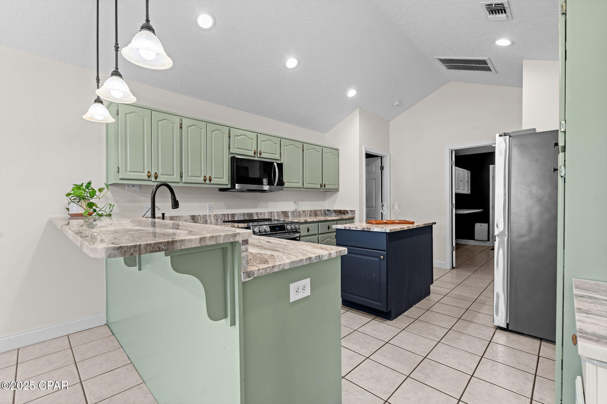 1600 Inverness Road Lynn Haven, FL 32444 - Photo 5 of 40