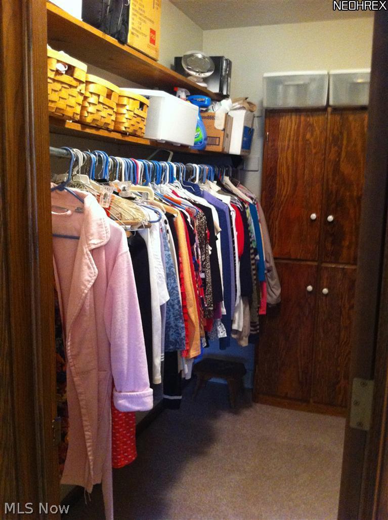 3044 Mill Ridge Circle Northwest Canton, OH 44708 - Photo 10 of 15 Master walk in closet