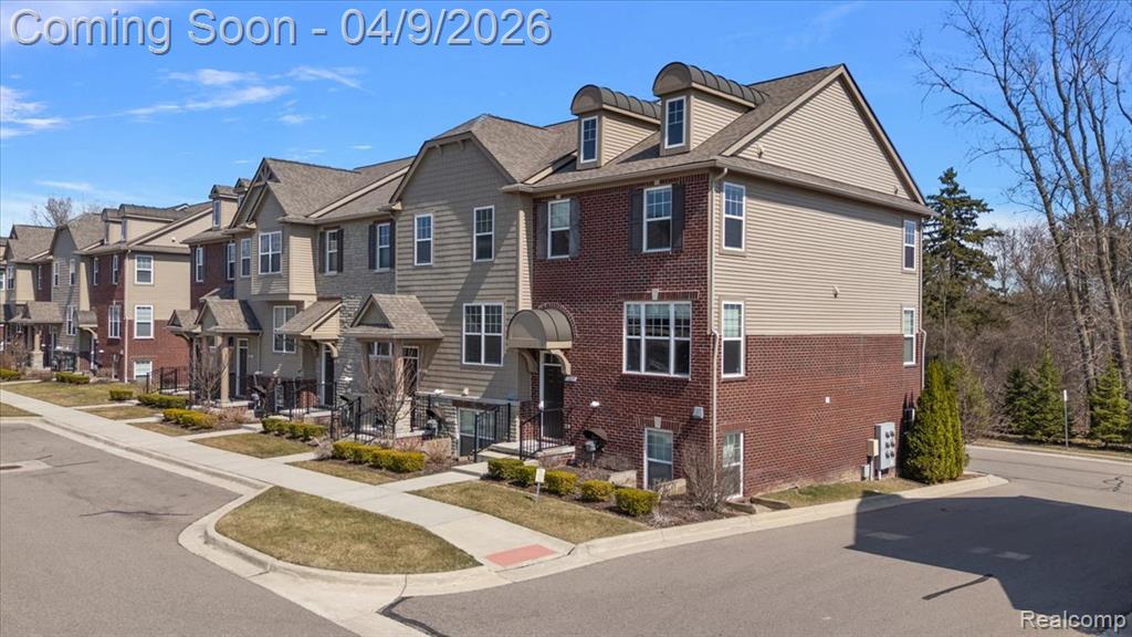 2877 Hartwick Drive Rochester, MI 48307 - Photo 7 of 44