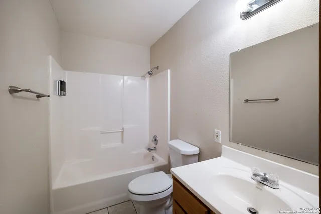 $1,285 | 1152 Misty Acres Drive, New Braunfels, TX 78130