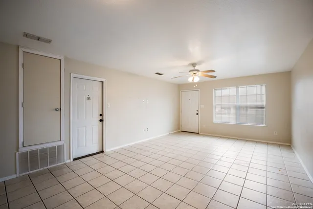 $1,285 | 1152 Misty Acres Drive, New Braunfels, TX 78130