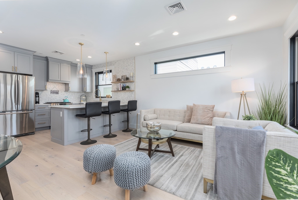 331 Chelsea Street, Unit 4 Boston, MA 02128 - Photo 8 of 14