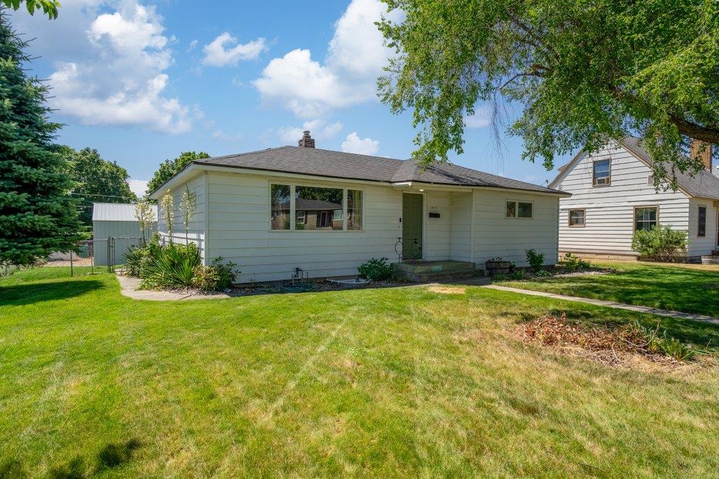 2803 West Sanson Avenue Spokane, WA 99205 - Photo 29 of 33
