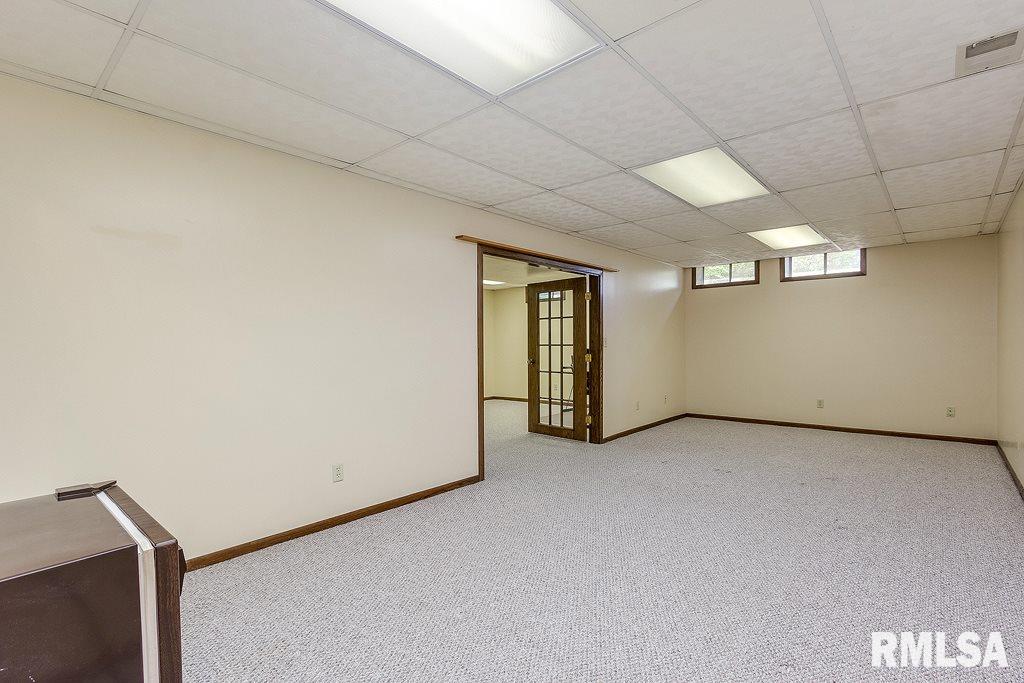 5470 White Post Road Bettendorf, IA 52722 - Photo 18 of 24 Gallery Image 18