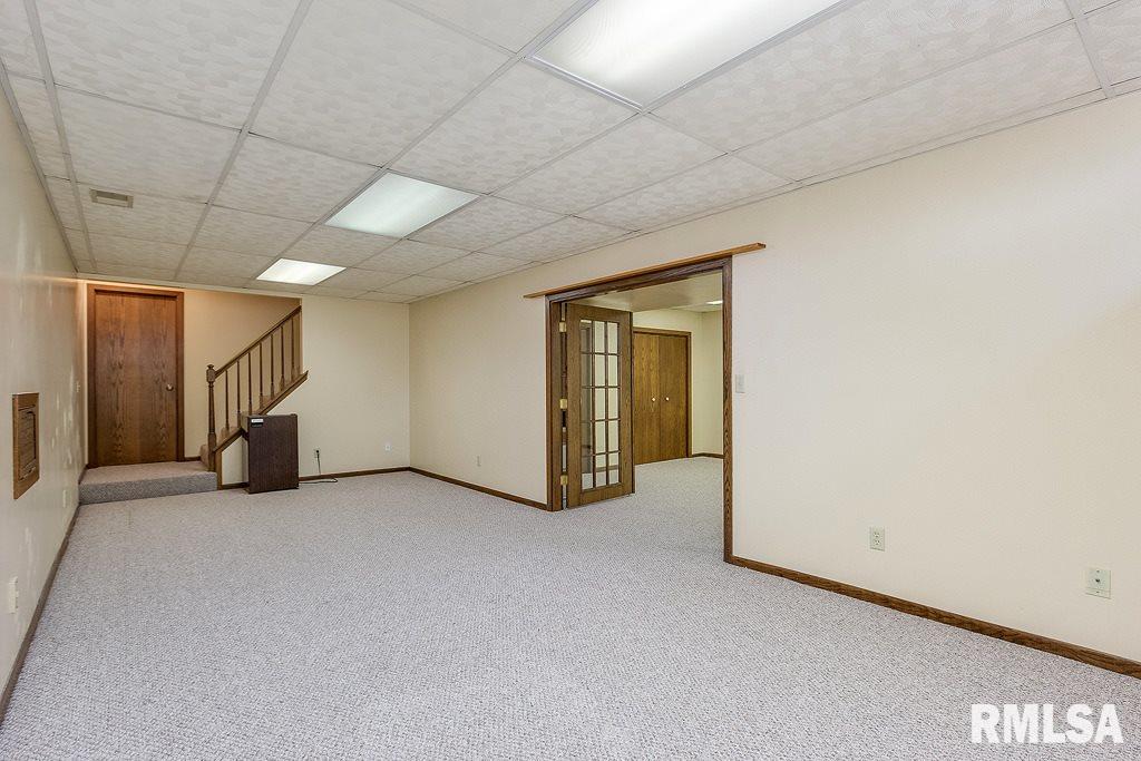 5470 White Post Road Bettendorf, IA 52722 - Photo 19 of 24 Gallery Image 19