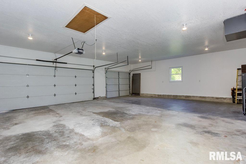 5470 White Post Road Bettendorf, IA 52722 - Photo 22 of 24 Gallery Image 22
