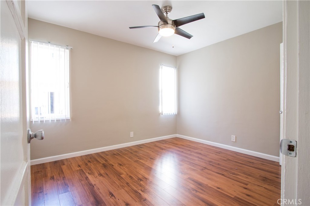 2512 Cañada Boulevard, Unit 5 Glendale, CA 91208 - Photo 6 of 9