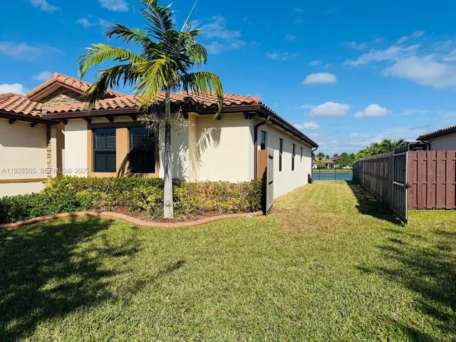 $629,900 | 2491 Southeast 2nd Street, Homestead, FL 33033
