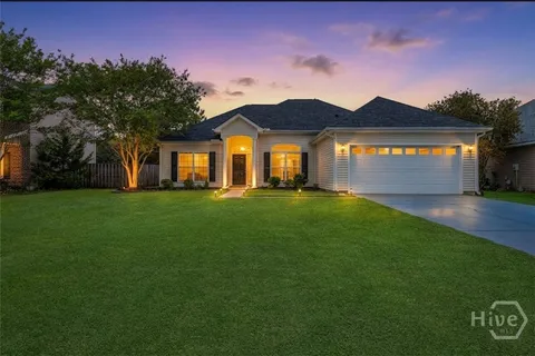 $334,900 | 122 Willow Point Circle, Savannah, GA 31407