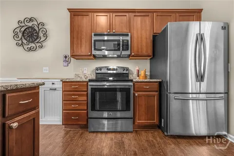 $334,900 | 122 Willow Point Circle, Savannah, GA 31407