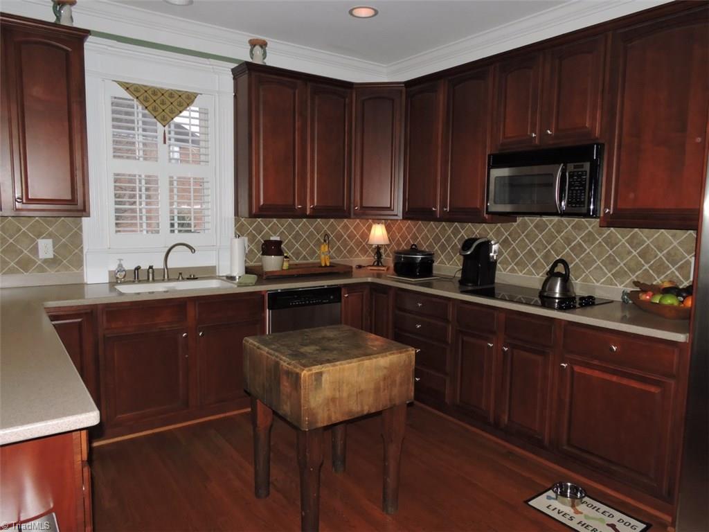 1017 Cross Gate Road Winston-Salem, NC 27104 - Photo 10 of 30 Gallery Image 10