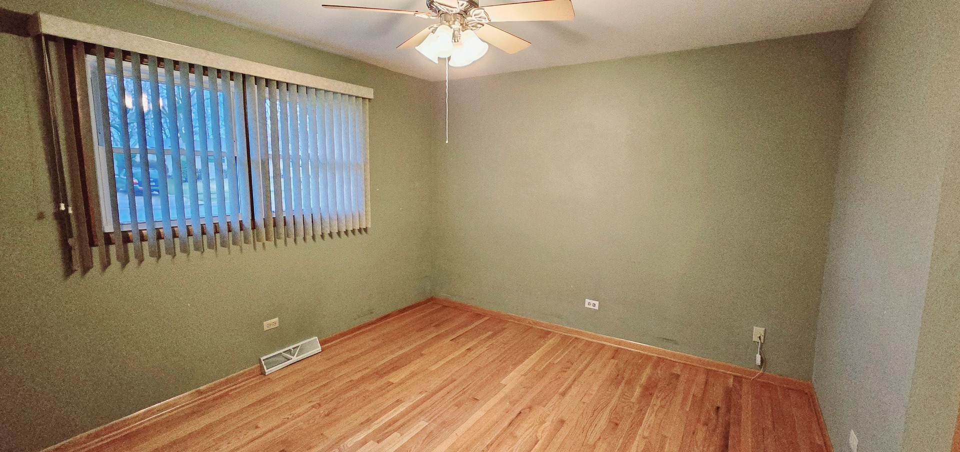 2101 Westfield Road Joliet, IL 60435 - Photo 5 of 11 Gallery Image 5