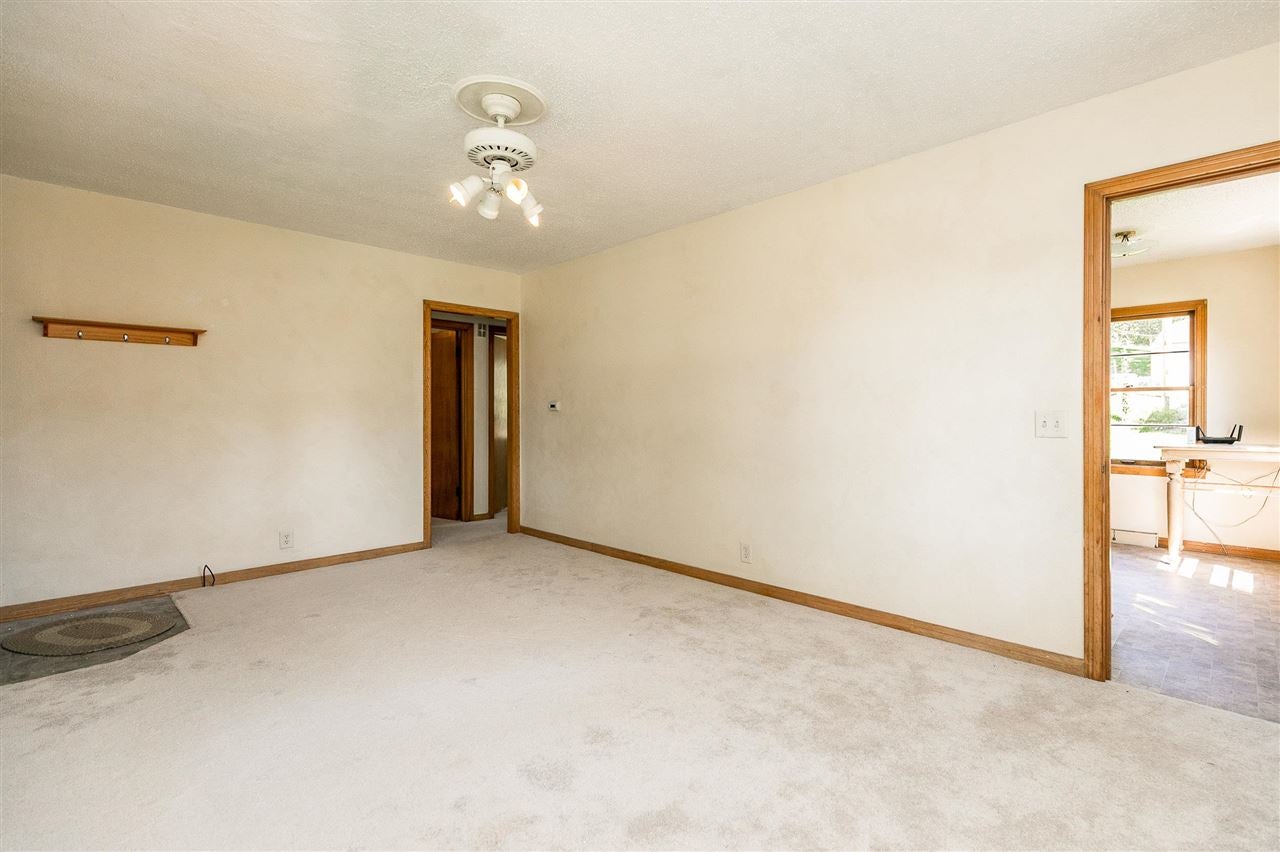 151 East 3rd Street Riverside, IA 52327 - Photo 5 of 21 Gallery Image 5