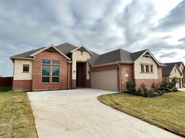 $3,200 | 3611 Walnut Rdg Drive, Midlothian, TX 76065