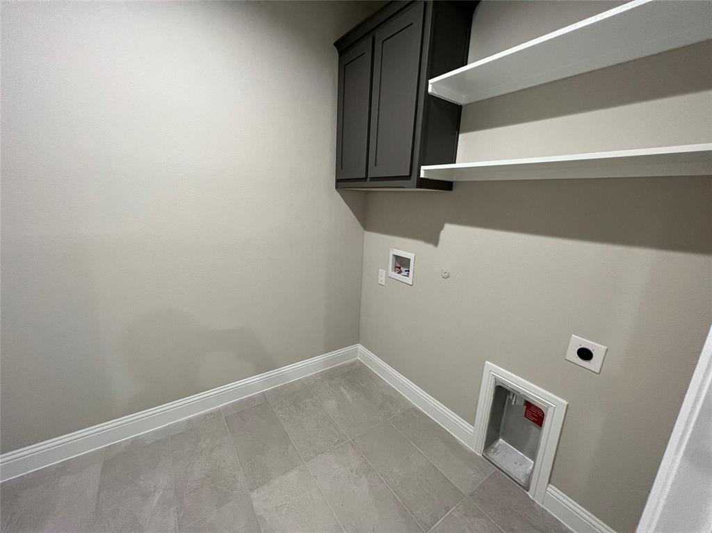 3611 Walnut Rdg Drive Midlothian, TX 76065 - Photo 26 of 29 a view of an empty room