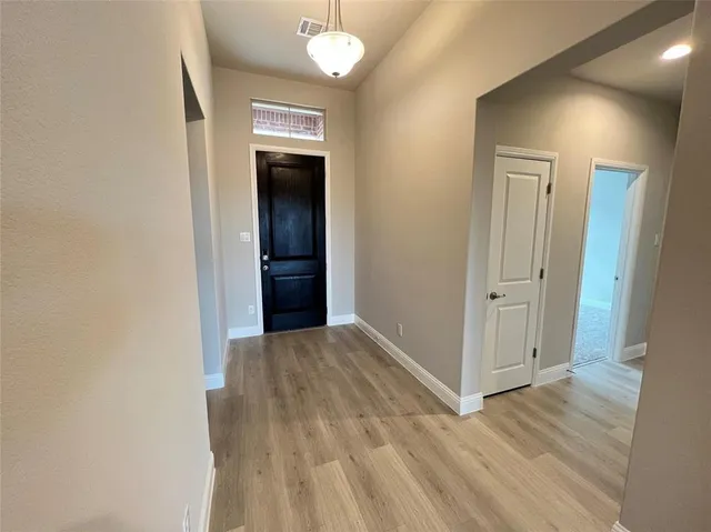 $3,200 | 3611 Walnut Rdg Drive, Midlothian, TX 76065