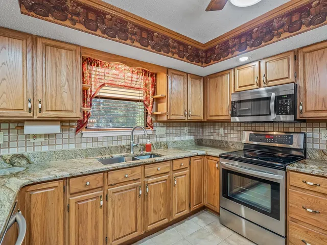 $550,000 | 8821 Green Acorn Lane, Tallahassee, FL 32317