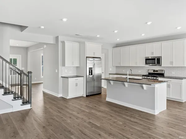 $448,800 | 4926 Goldfinch Drive, Evansville, IN 47725