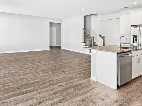 $448,800 | 4926 Goldfinch Drive, Evansville, IN 47725