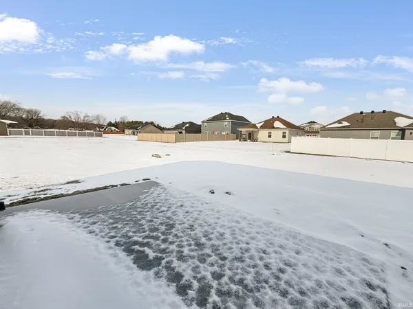 $448,800 | 4926 Goldfinch Drive, Evansville, IN 47725