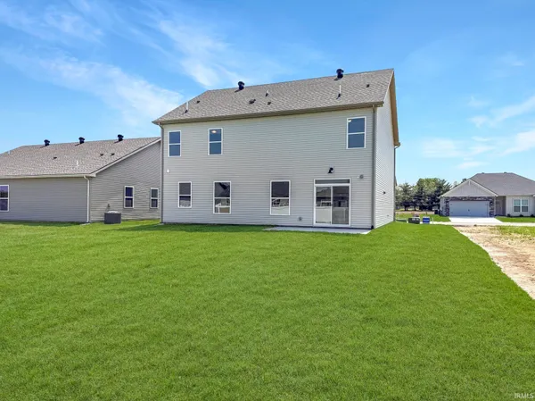 $448,800 | 4926 Goldfinch Drive, Evansville, IN 47725
