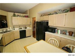 2626 Yarrow Road Charlotte, NC 28213 - Photo 5 of 16 Gallery Image 5