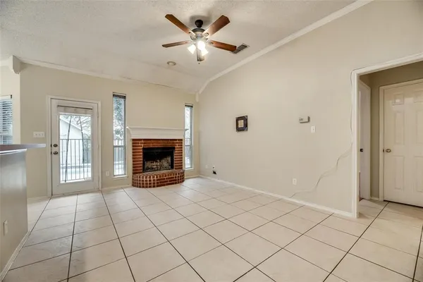 $2,200 | 8113 Heritage Pl Drive, Fort Worth, TX 76137