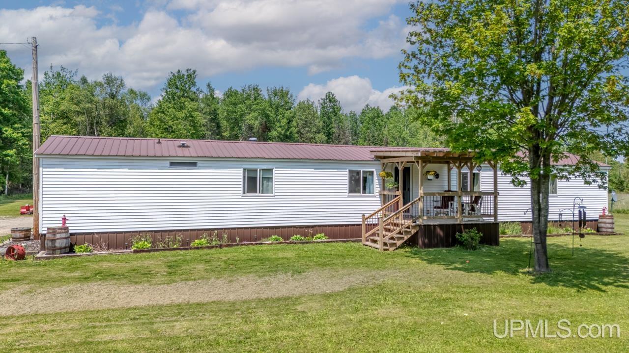 6478 32nd Road Rapid River, MI 49878 - Photo 4 of 26 Gallery Image 4