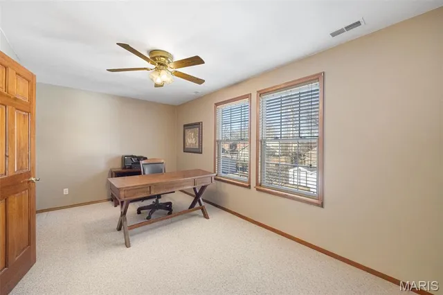 $589,000 | 7809 Kenridge Lane, St. Louis, MO 63119