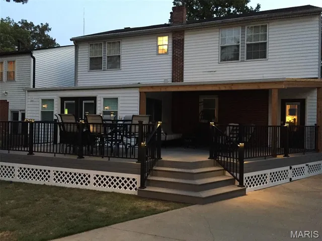 $589,000 | 7809 Kenridge Lane, St. Louis, MO 63119