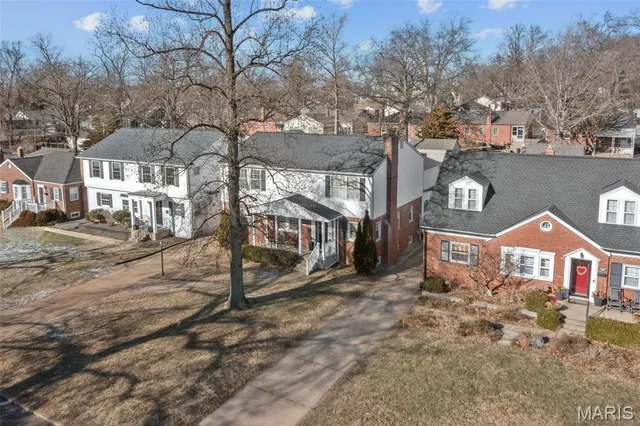 $589,000 | 7809 Kenridge Lane, St. Louis, MO 63119