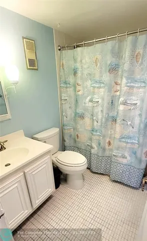 $2,000 | 1009 North Ocean Boulevard, Unit 411, Pompano Beach, FL 33062