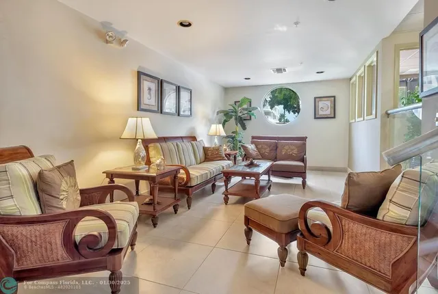 $2,000 | 1009 North Ocean Boulevard, Unit 411, Pompano Beach, FL 33062