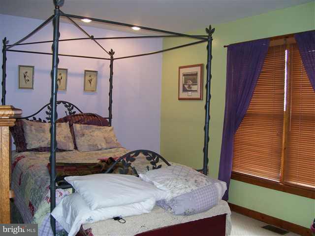 720 Newport Road Duncannon, PA 17020 - Photo 9 of 12 Gallery Image 9