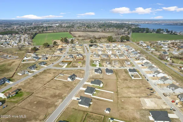 $459,990 | 302 Mizzen Way, Elizabeth City, NC 27909