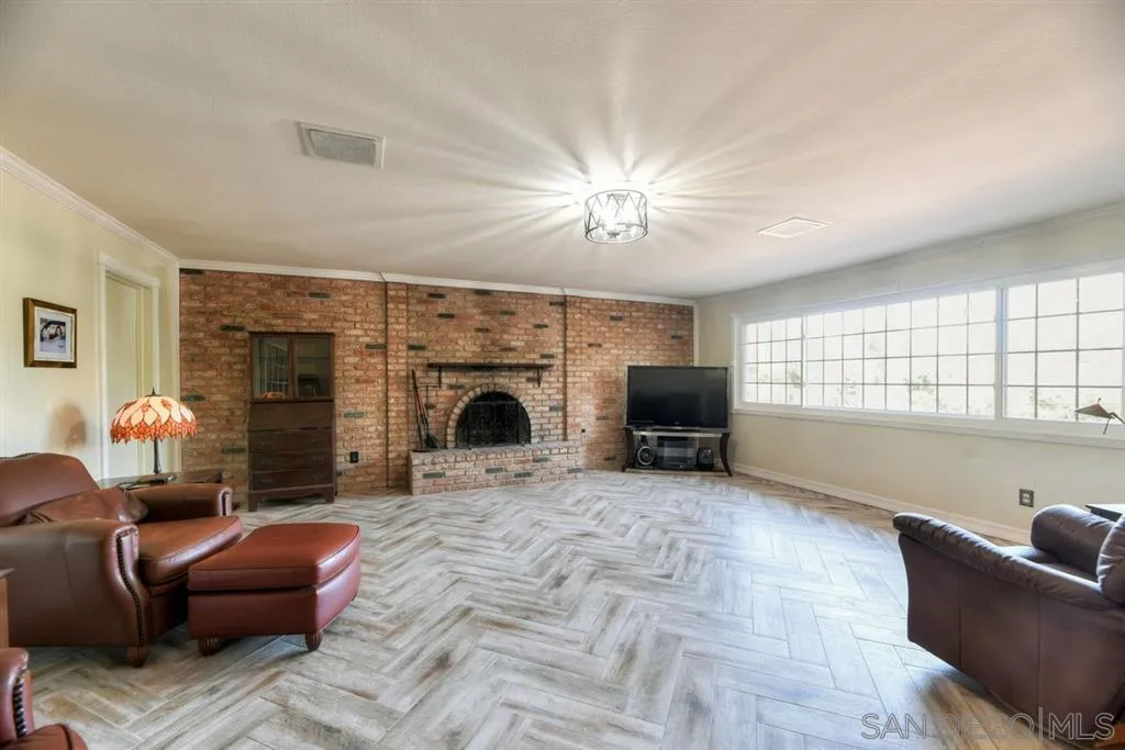 12028 Old Pomerado Road Poway, CA 92064 - Photo 3 of 25 Gallery Image 3
