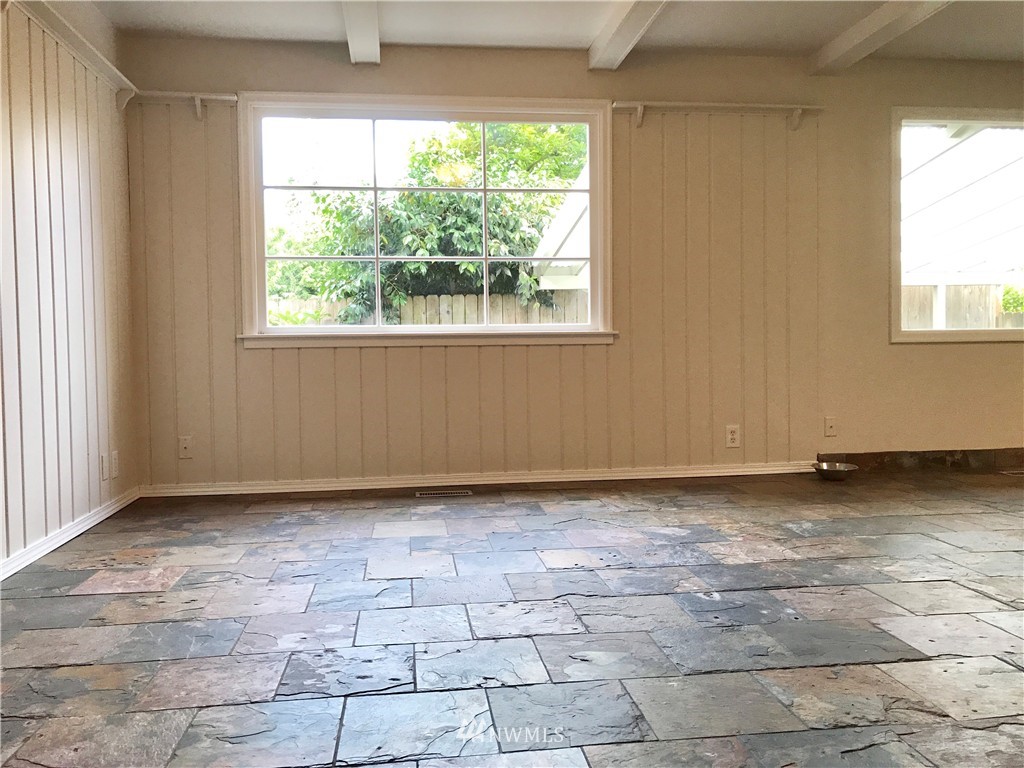 4316 Robin Road West University Place, WA 98466 - Photo 11 of 20 Gallery Image 11
