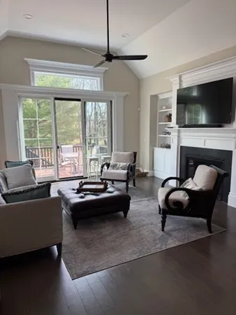 $1,275,000 | 11 Baiting Brook Road, Unit 11, Framingham, MA 01701